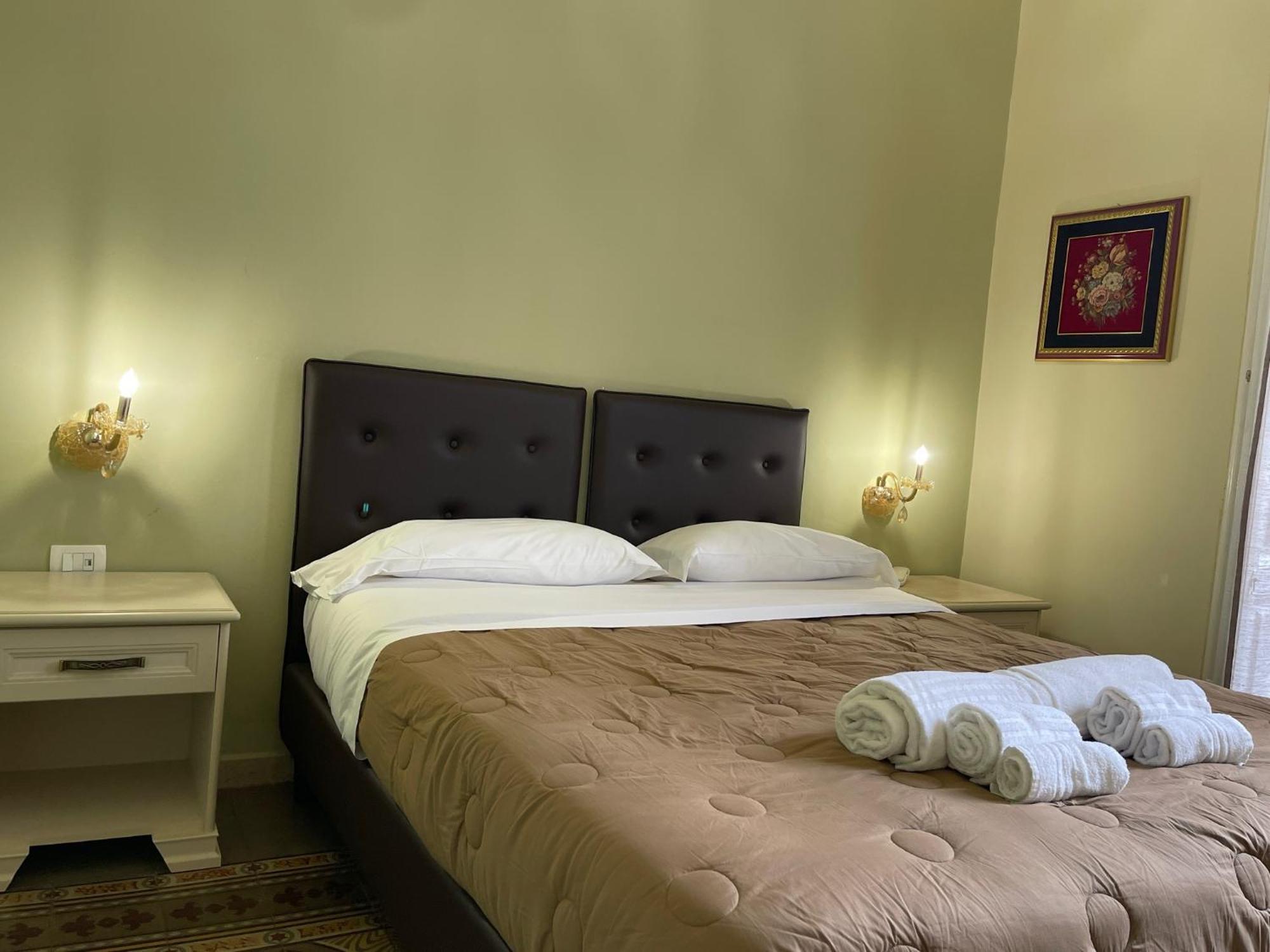 Umberto House Hotel