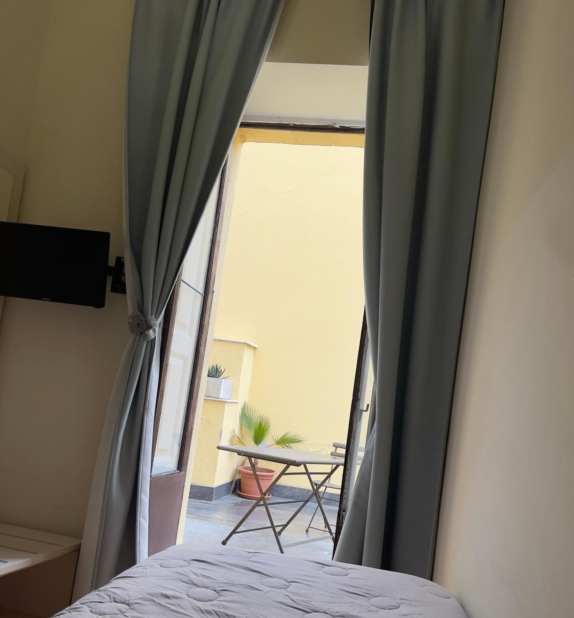 Umberto House Hotel
