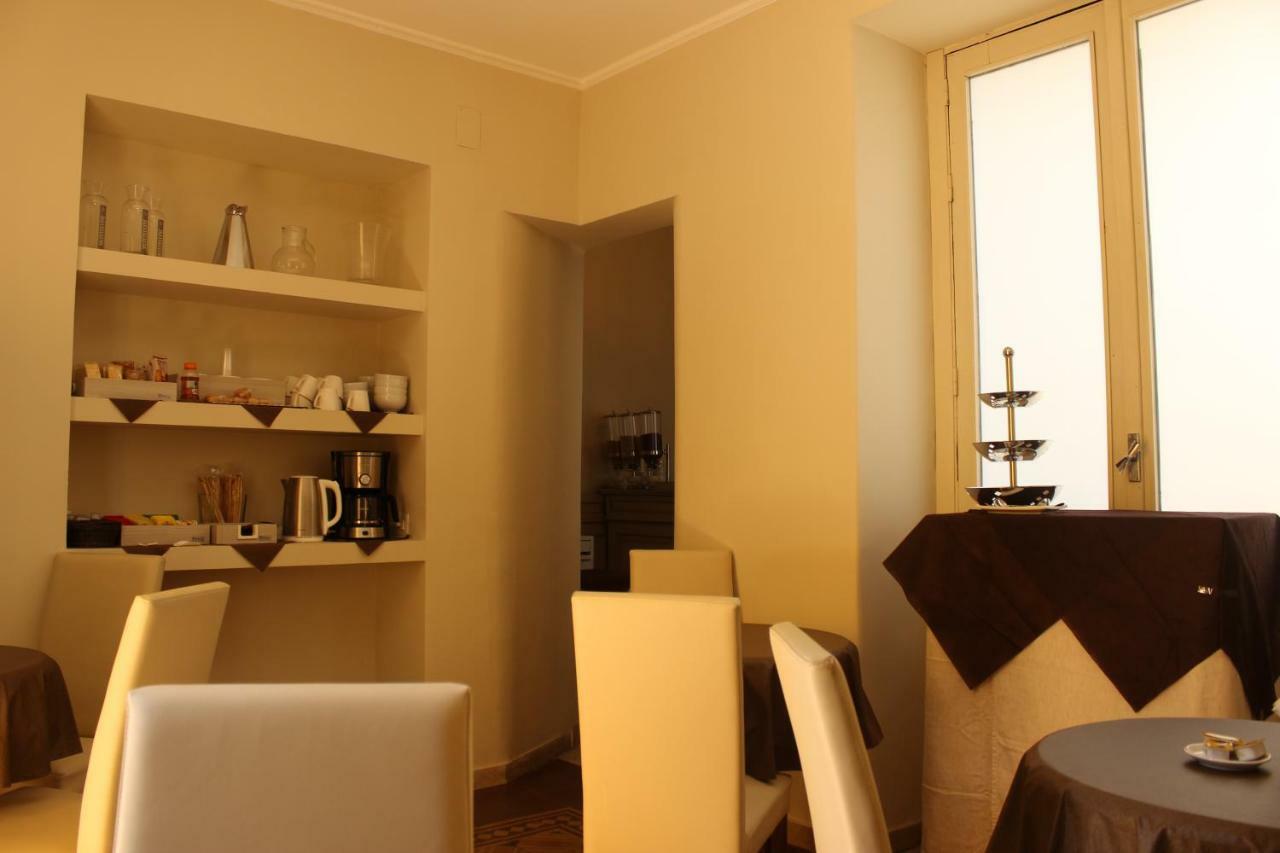 Umberto House Hotel 3*
